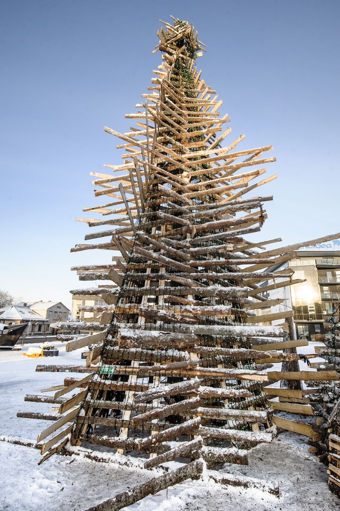 holiday-tree-estonia-copy